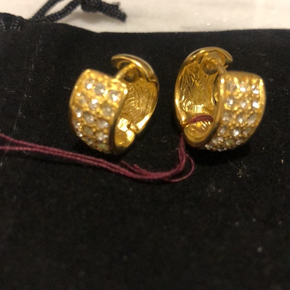 Cubic Zirconia Ear Hugger Hoops-Boutique - Picture 9 of 9